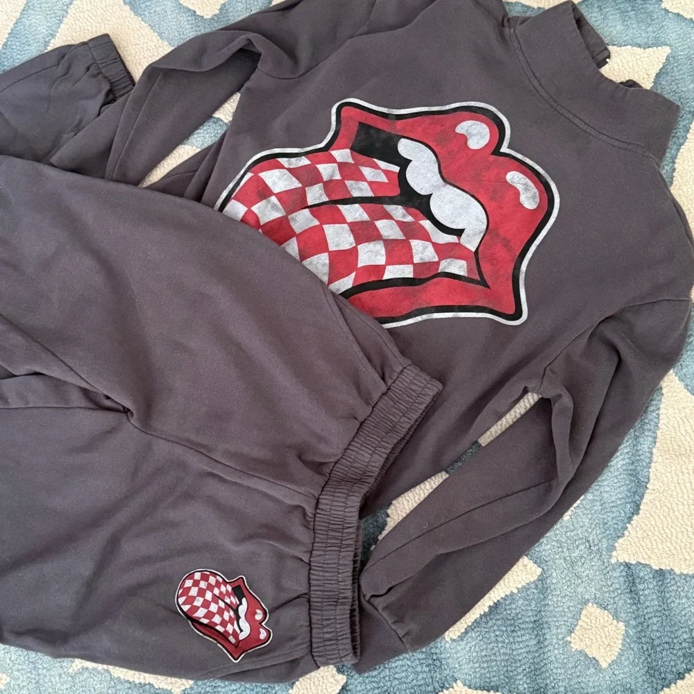 Rolling Stones Lounge Set - Size S - Picture 10 of 14